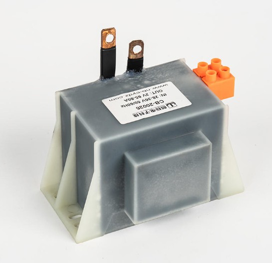 Những cân nhắc thiết kế chính để tản nhiệt trong Máy biến áp loại R dành cho môi trường lắp đặt mật độ cao là gì?